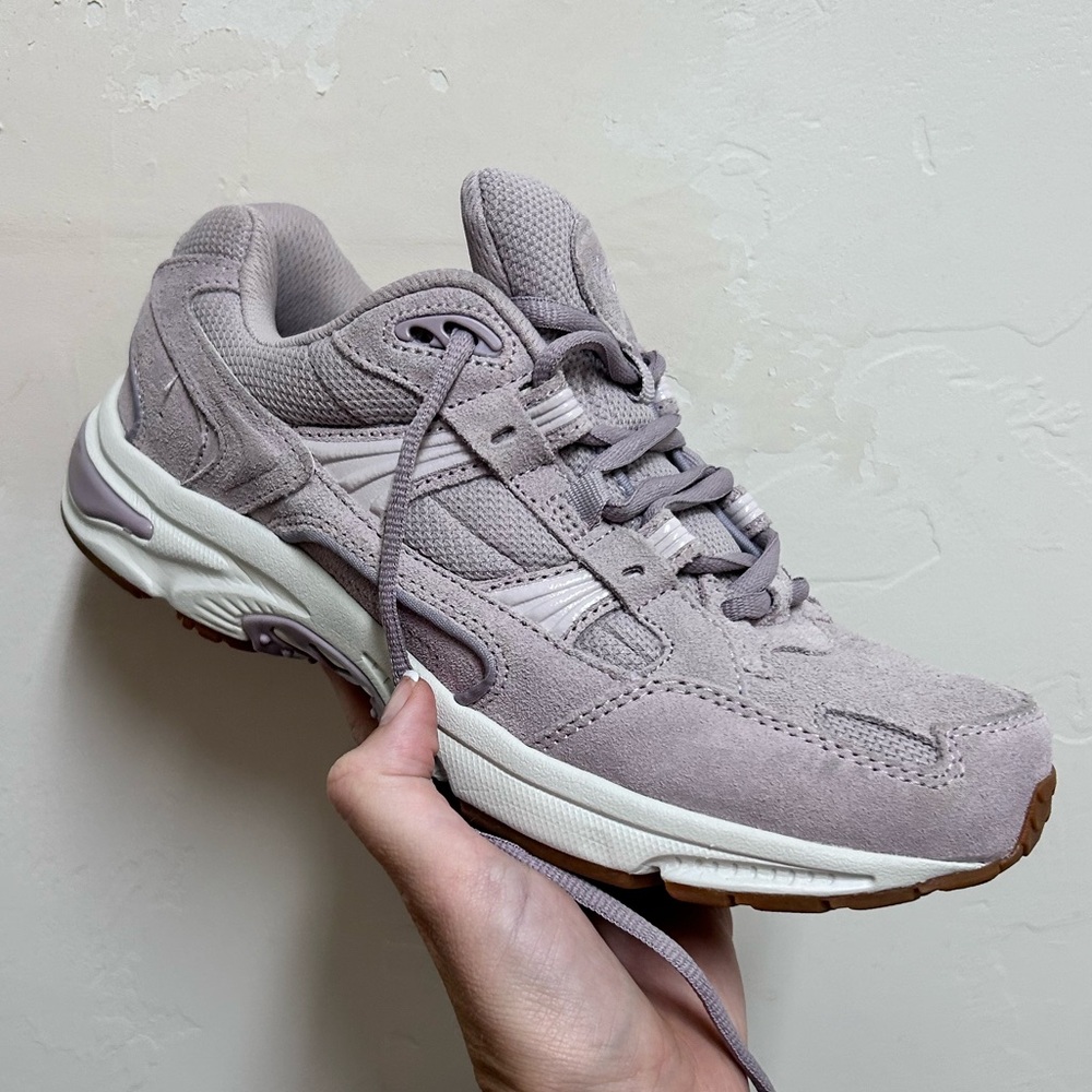 Vionic Sneakers